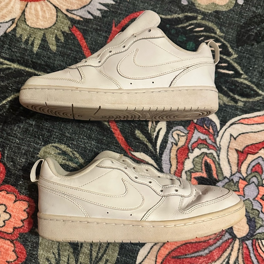 Nike Court Borough Low Triple White Sneakers Women’s 8 / Youth 6.5Y